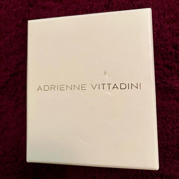 NIB Adrienne Vittadini Gold Necklace and Earring Set - Picture 2 of 2